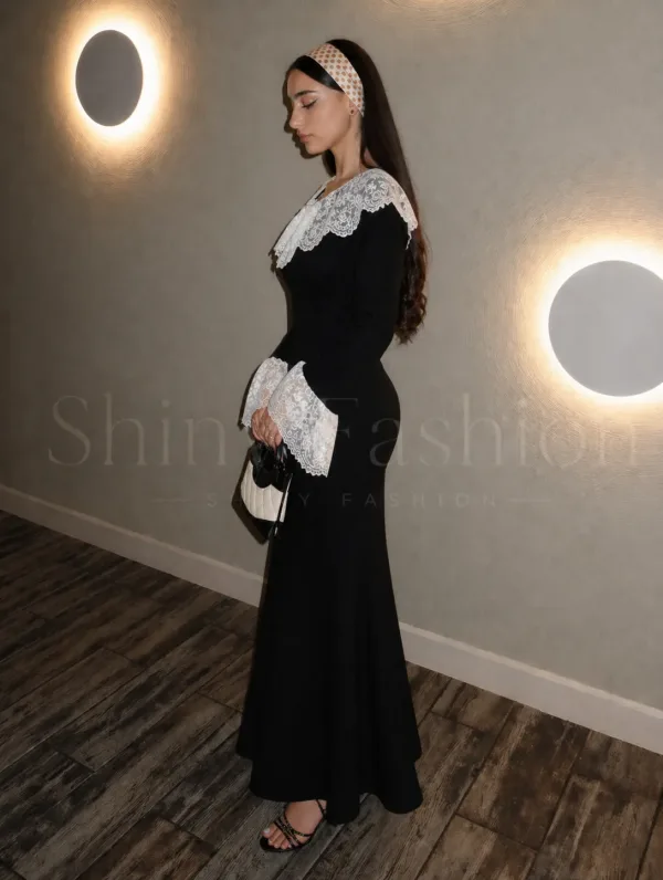 La Duchess - Robe noire Carla à dentelle blanche